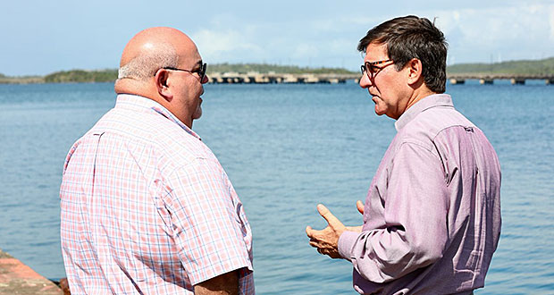 Carlos (Johnny) Méndez, presidente de la Cámara de Representantes junto a Luis G. Rivera Marín, secretario interino de la Gobernación. (Foto/Suministrada)