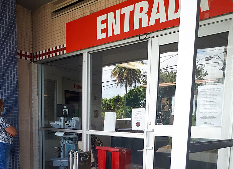 Entrada a sala de emergencias. (Foto/José R. Hernández Pérez)