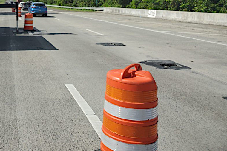 Continúan trabajos en carretera PR-186  km. 6.7 Barrio Cubuy en Canóvanas