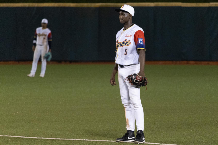 En la serie semifinal seccional, Joel Quiñones bateó de 9-5, para un promedio de .556, con dos dobles y tres carreras remolcadas. (Foto/Suministrada) 